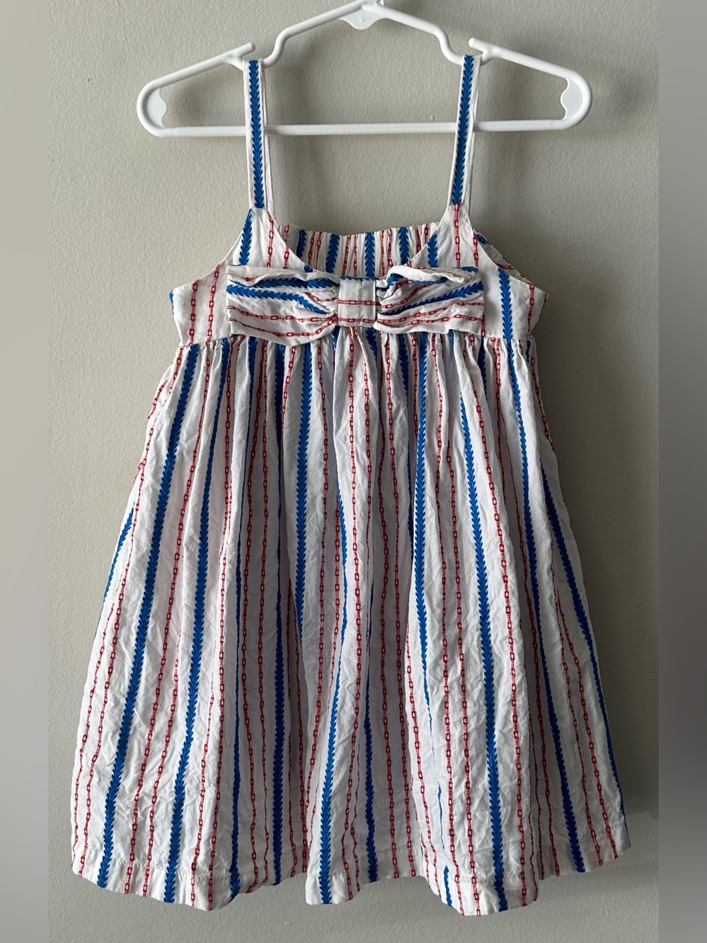 Red,white, blue girls 4/4t lot different brands play-like new condition 6 pieces